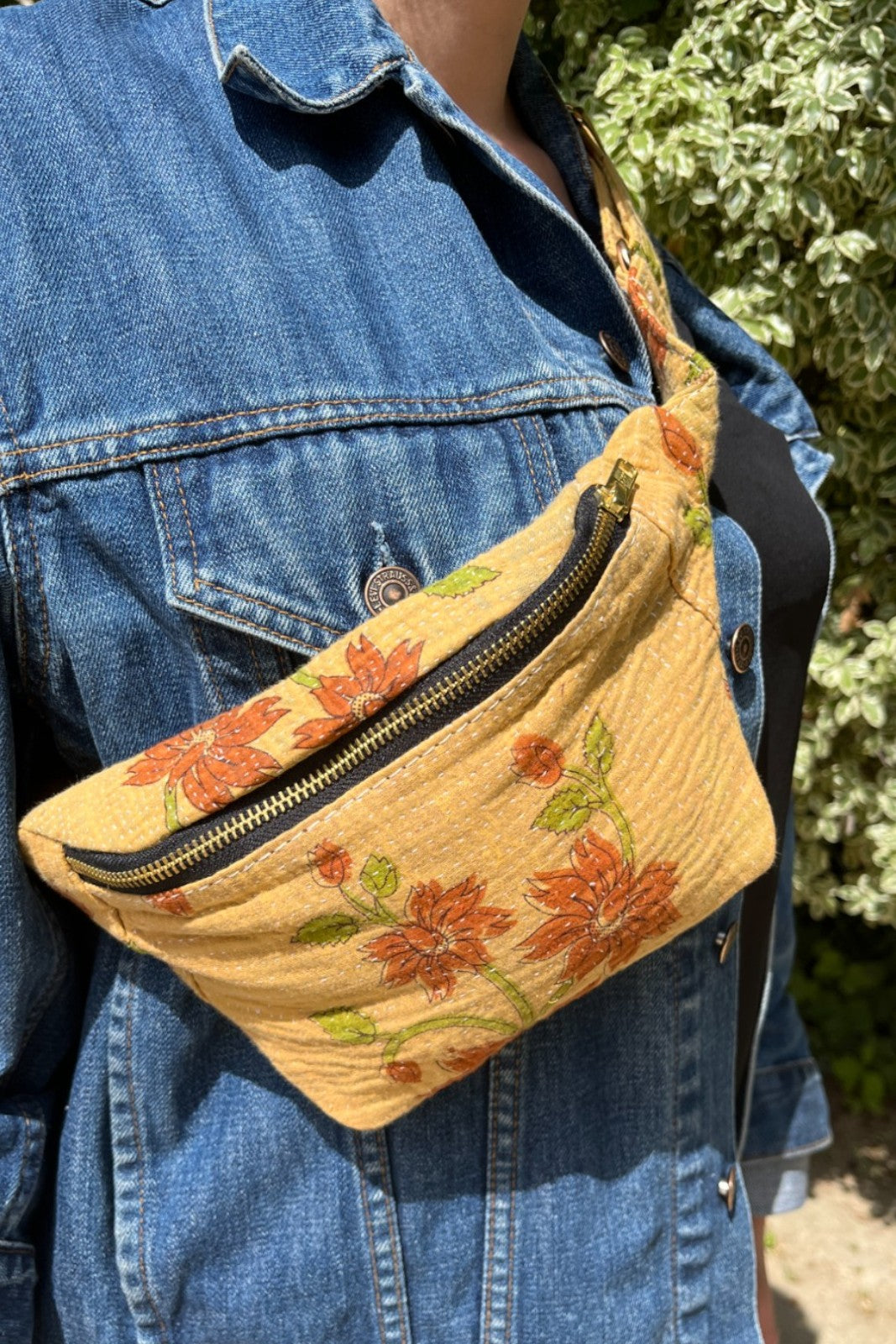 Banane Bengale Kantha TERRACOTTA FLEURS