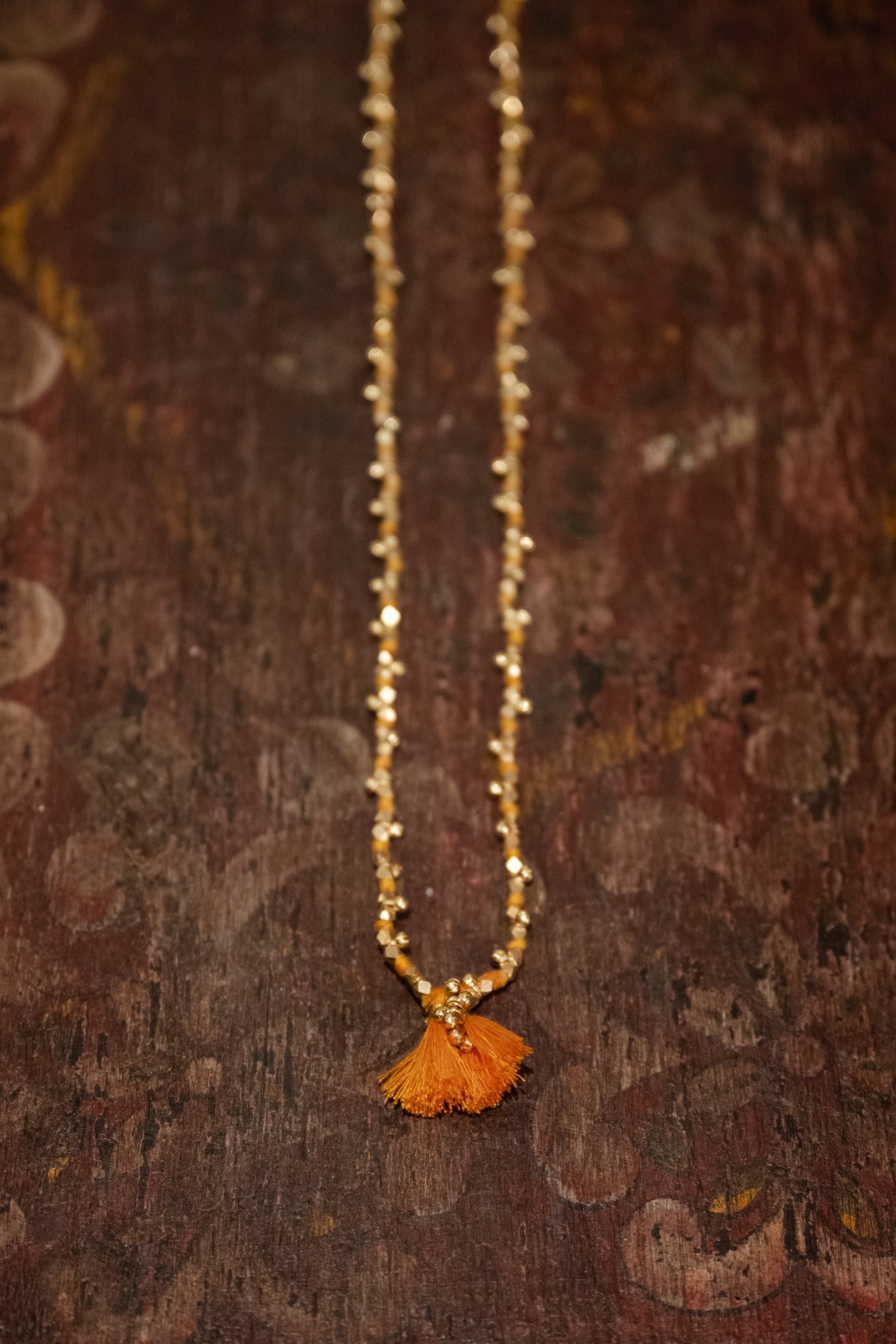 collier amber laiton et fil de coton