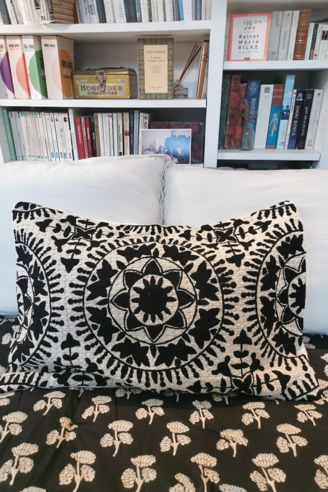 Housse de coussin brodé Suzani
