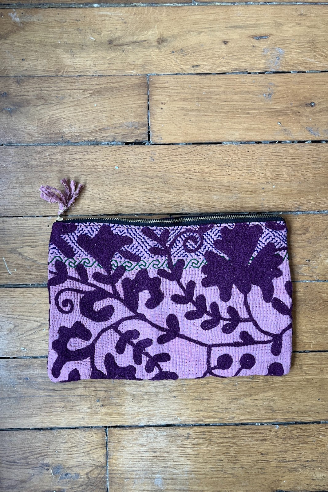 pochette kantha brode uni