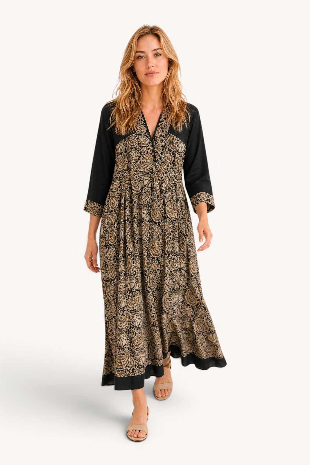 Robe Ashwarya GOLDEN