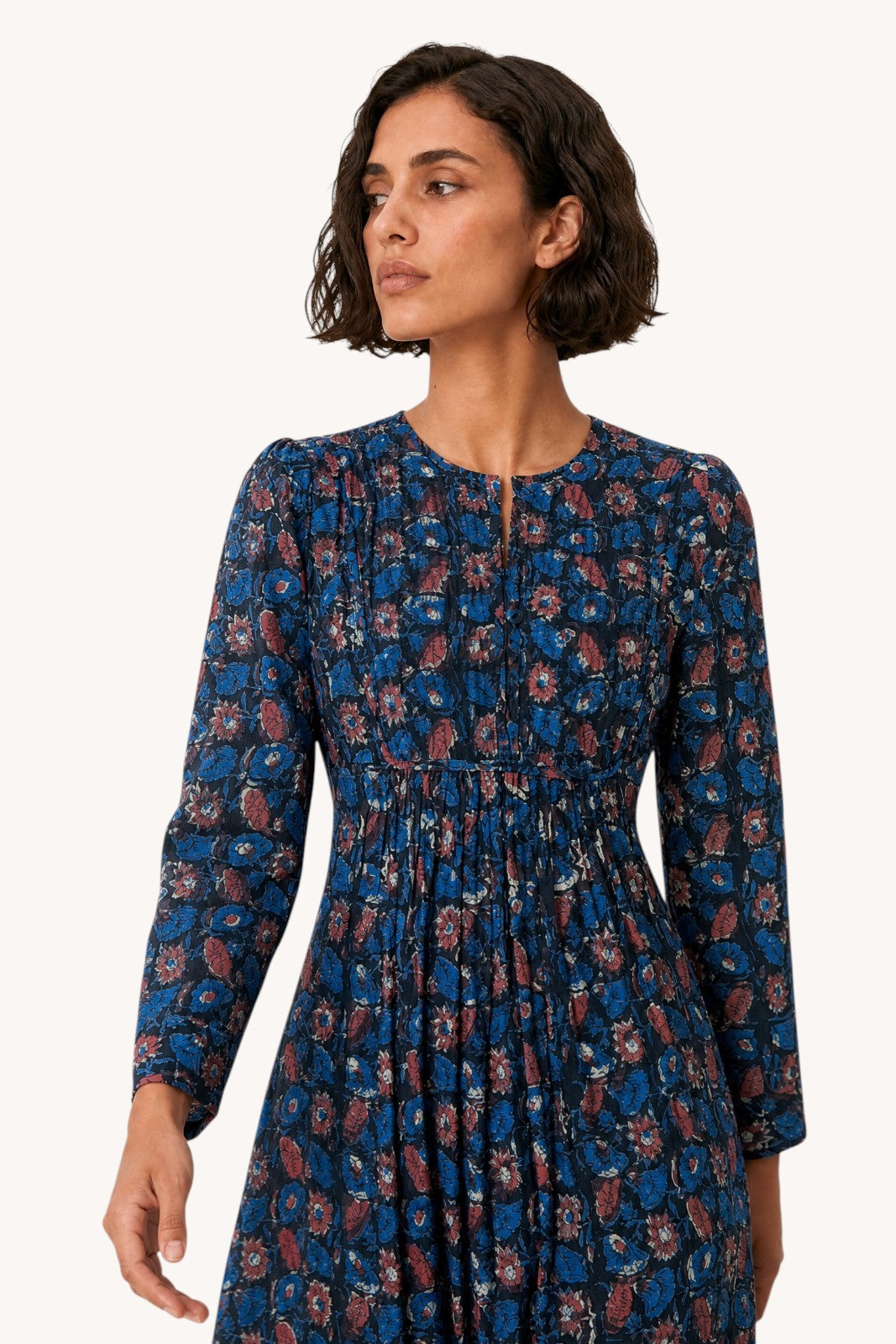 Robe Longue Yoke
