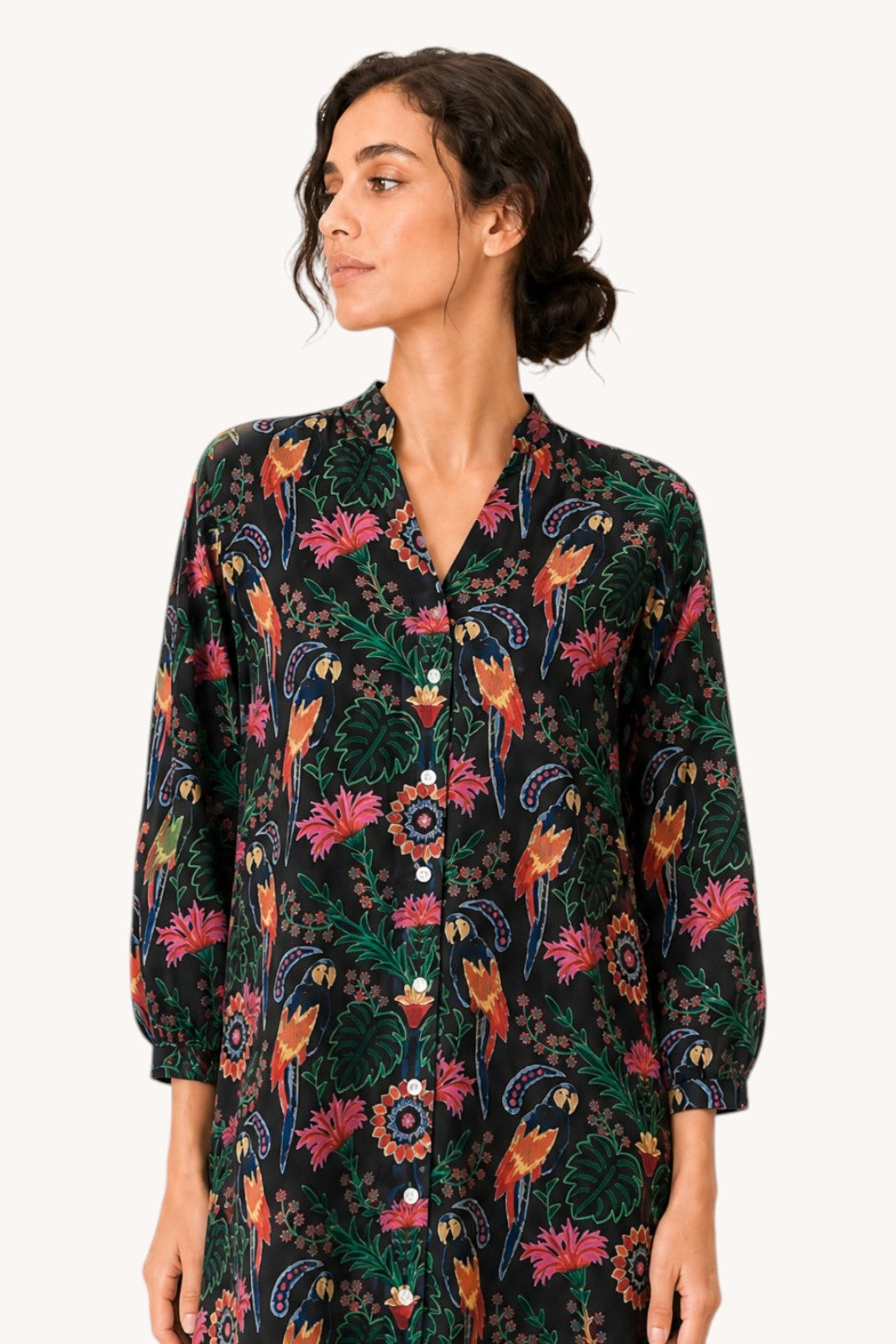 Robe Mandu PARROT BLACK