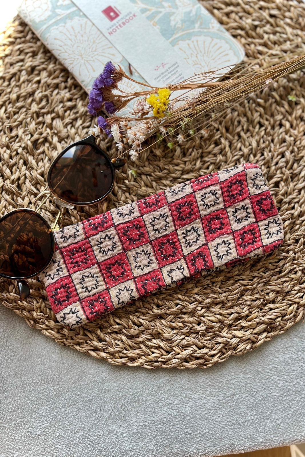 Trousse en Kantha RED