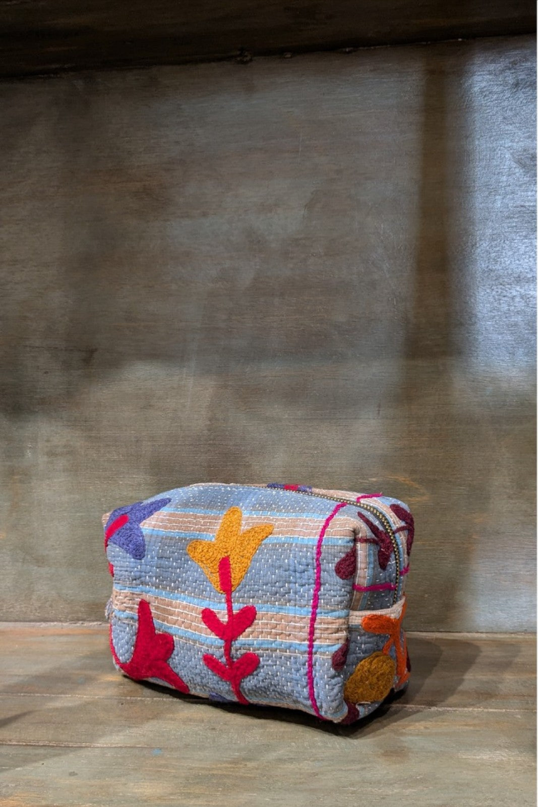 trousse t ronde kantha brode