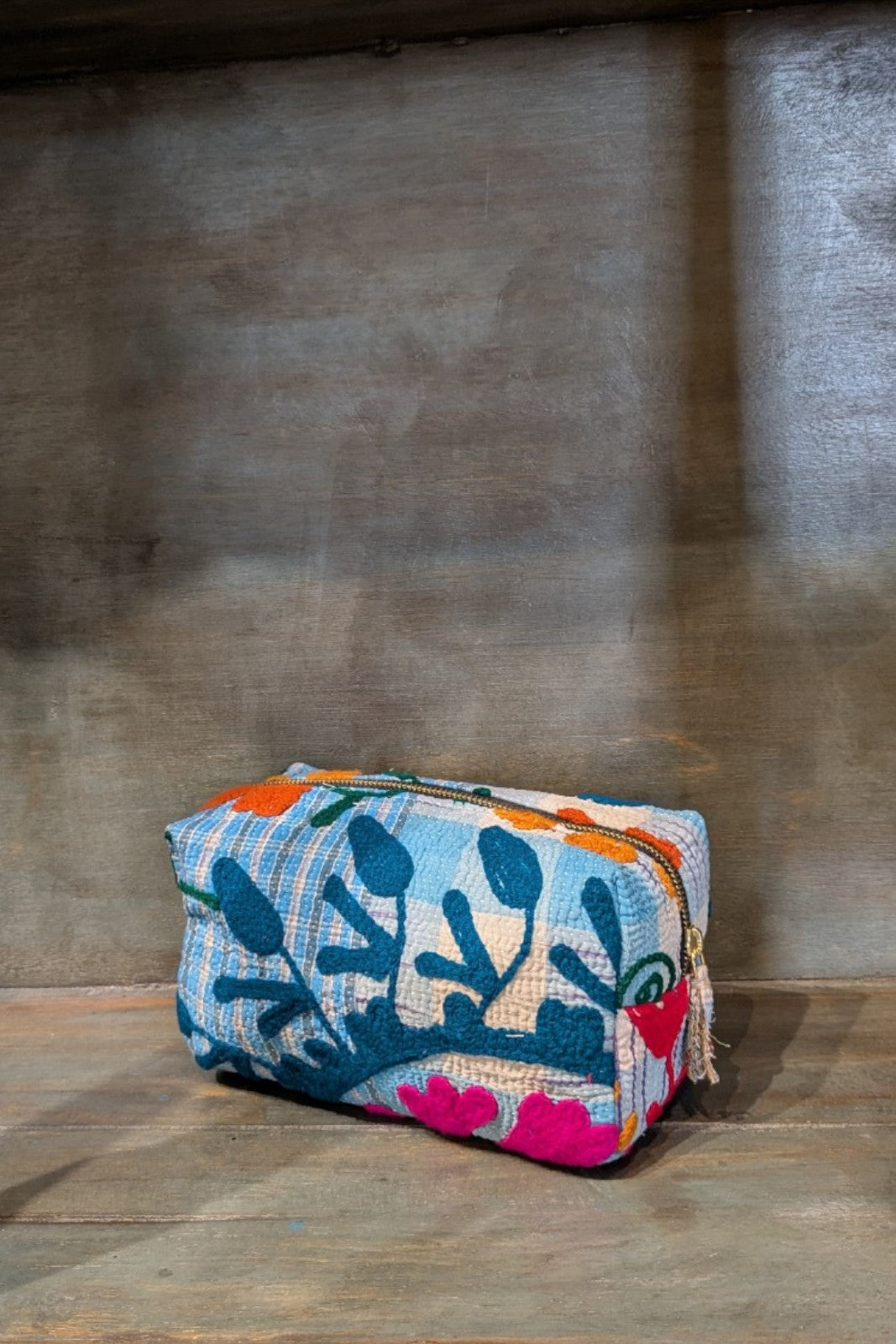 trousse t ronde kantha brode