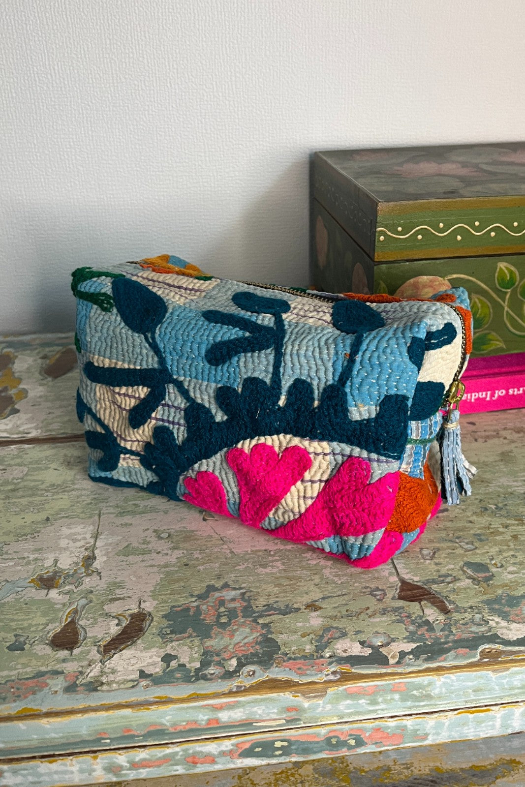trousse t ronde kantha brode