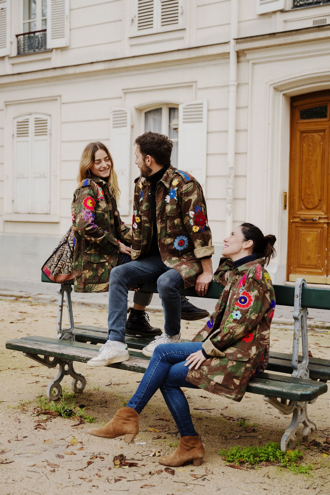 veste militaire brodee kadhaee suzani