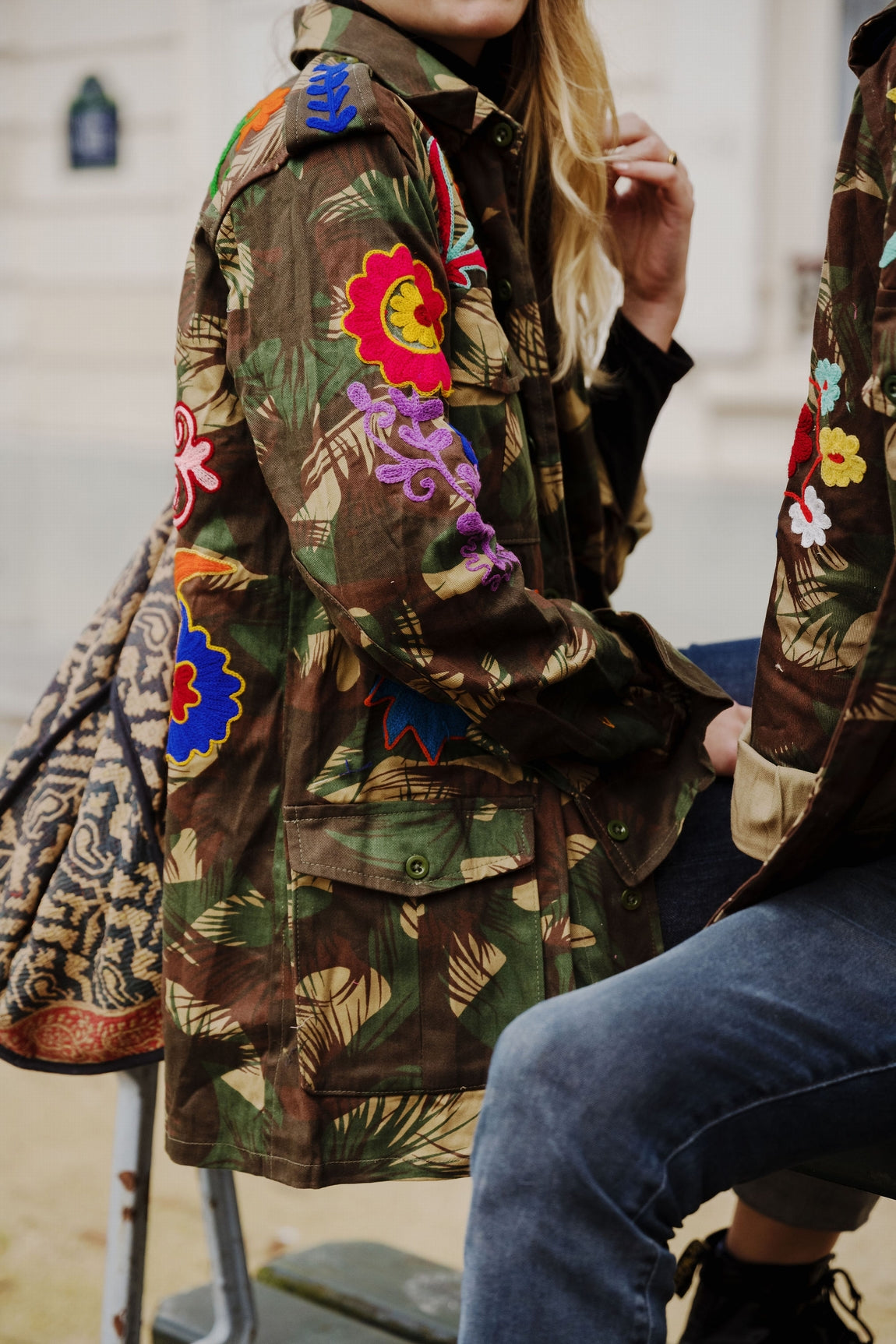 veste militaire brodee kadhaee suzani