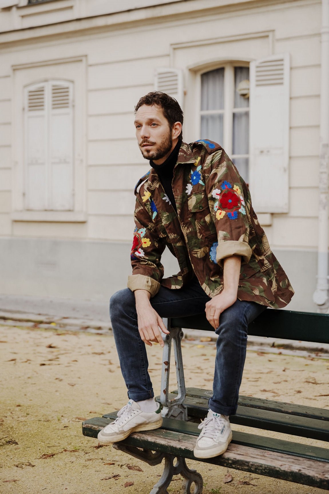 Veste militaire brodée