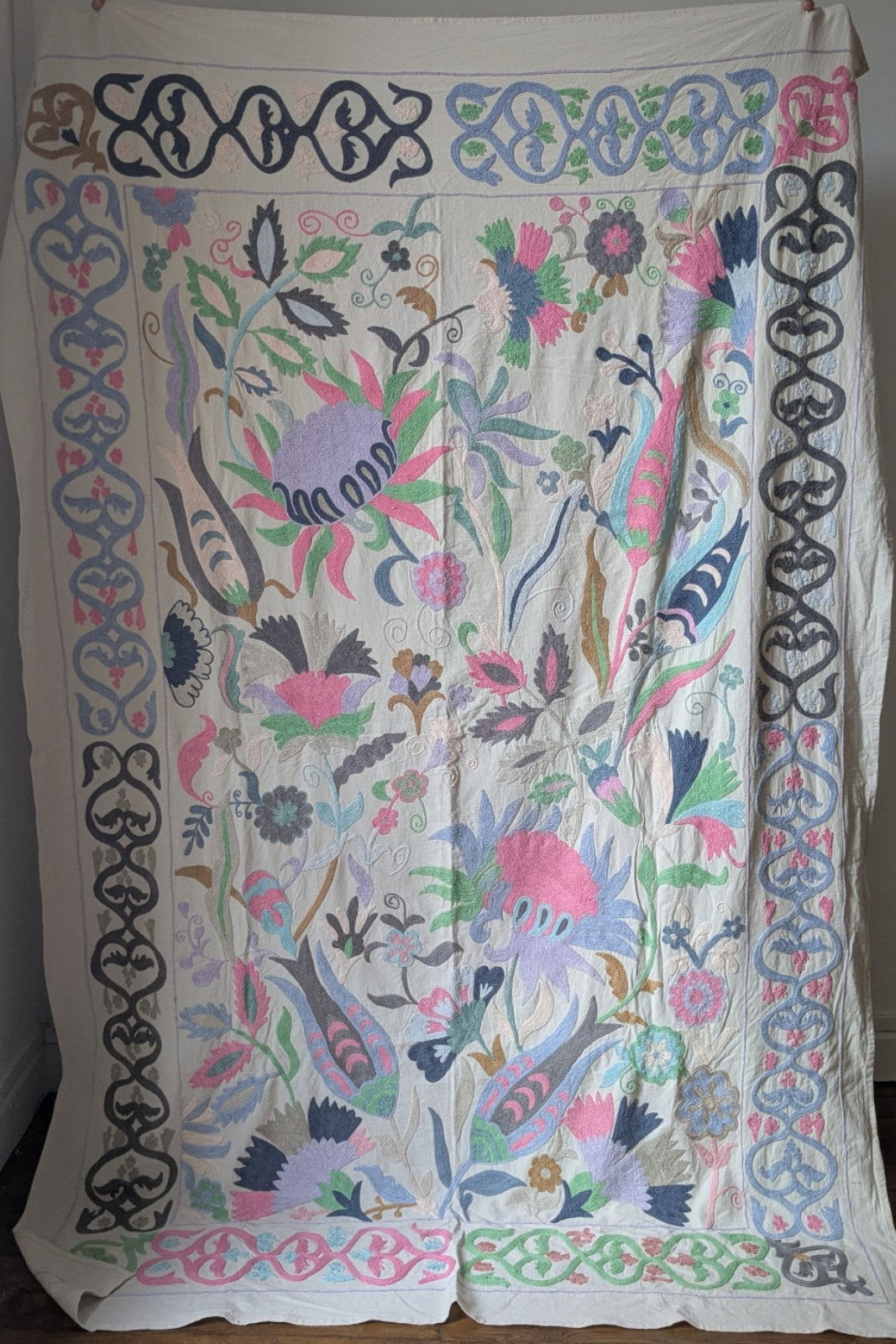 jete de lit suzani suzani