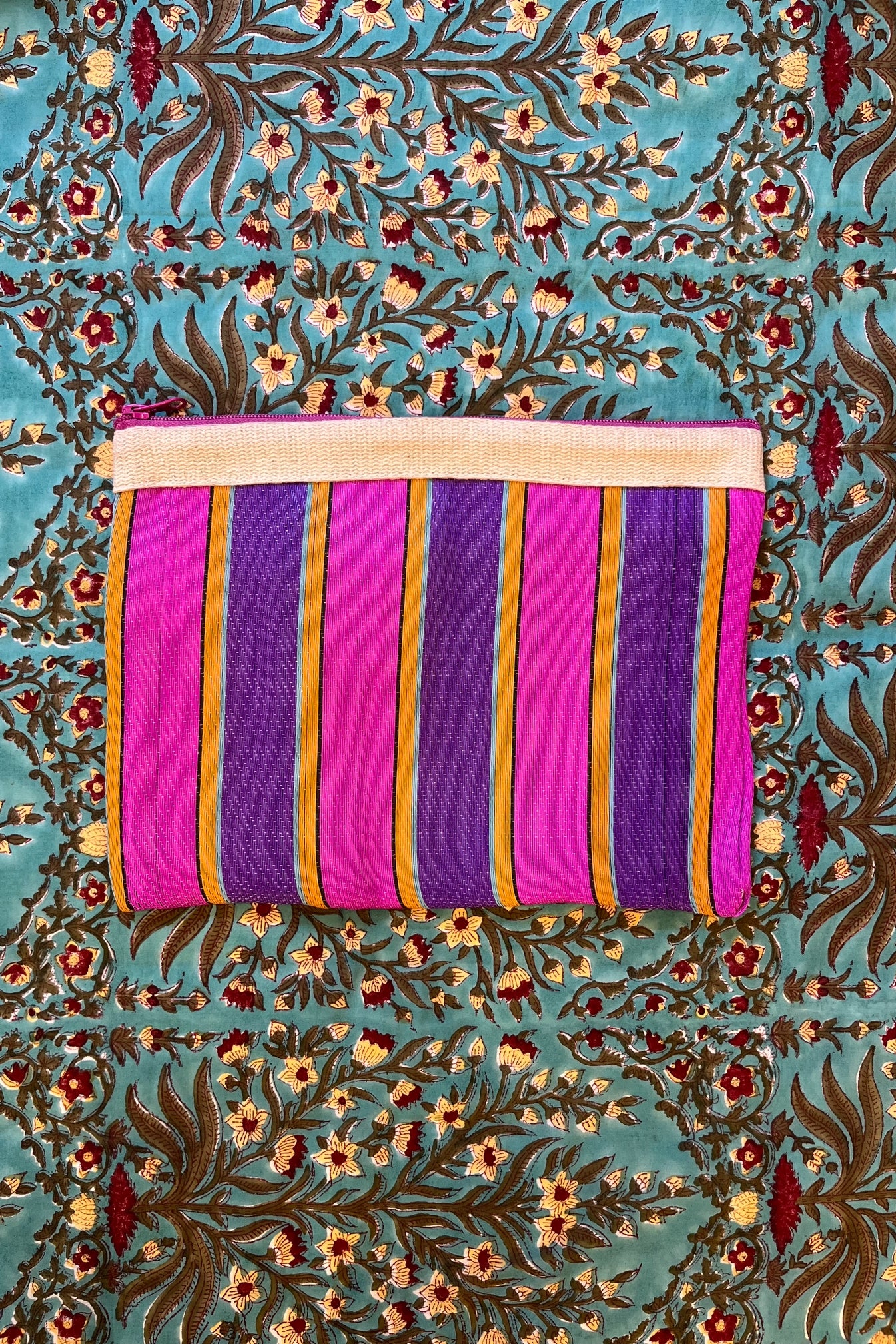 pochette stripes plastique recycle