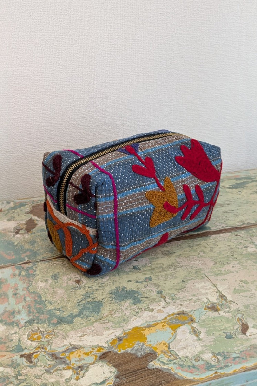 trousse t ronde kantha brode