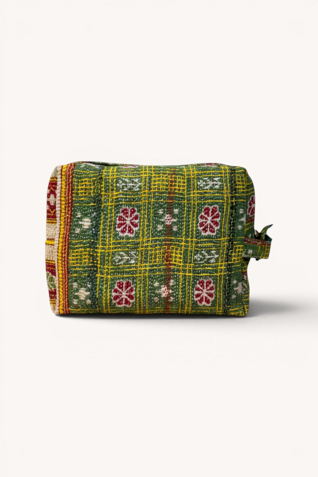 Vanity Kantha DHAKURIA