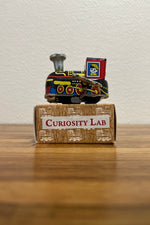 Load image into Gallery viewer, petit train mecanique metal
