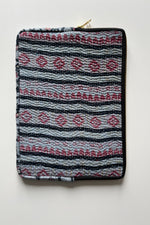 Load image into Gallery viewer, pochette ipad kantha
