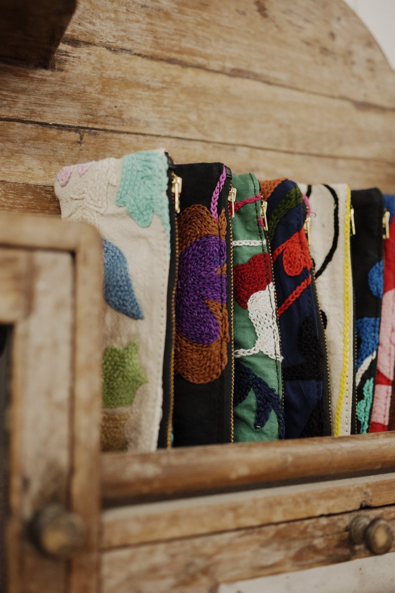 Trousse en Suzani - Curiosity Lab