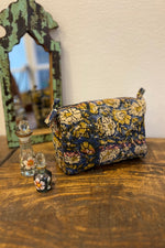 Load image into Gallery viewer, trousse toilette rond bengale coton indien kantha

